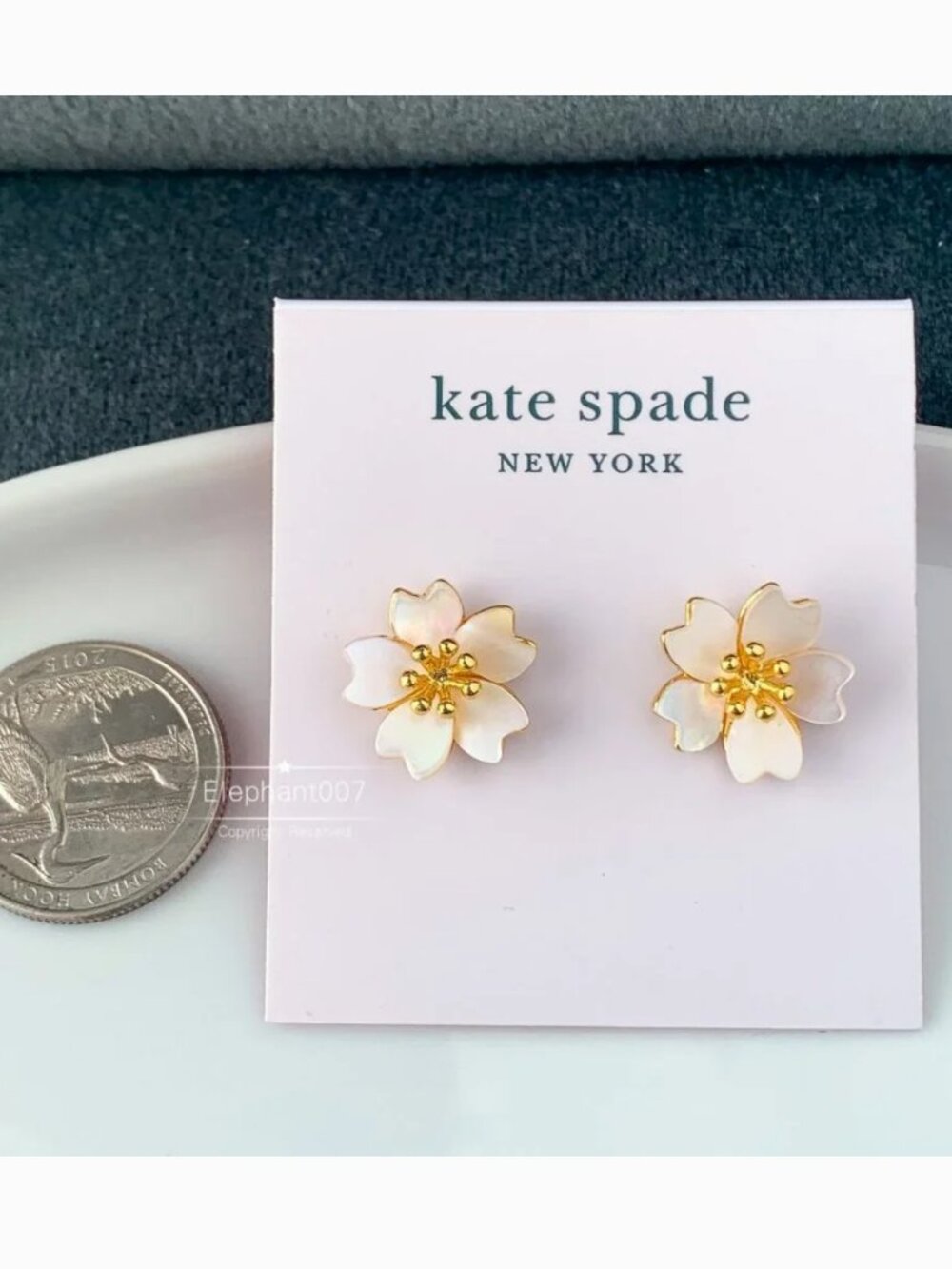 Kate Spade New York Mother of Pearl Flower Stud Earrings Gold Tone Floral - Picture 3 of 3